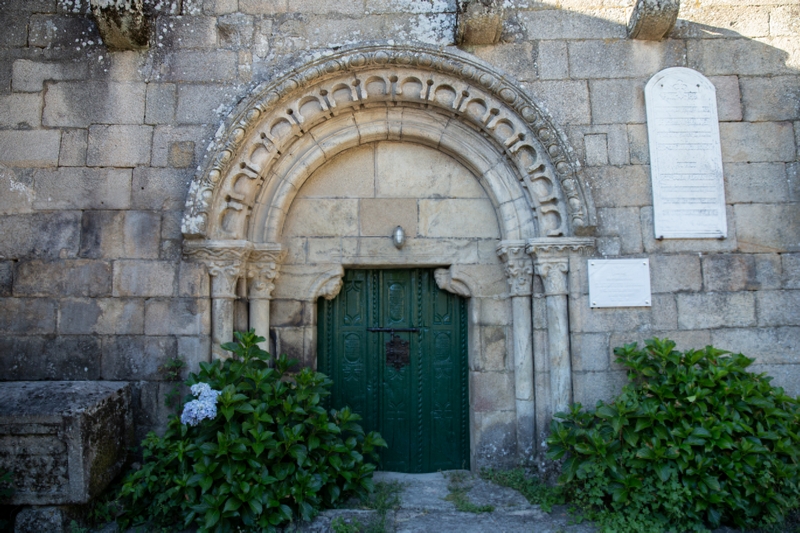 Iglesias románicas del casco histórico de Allariz: Iglesia de Santa María de Vilanova